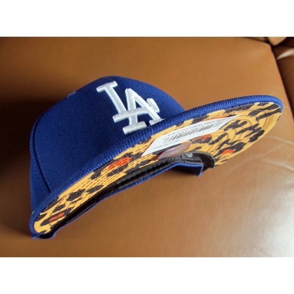 Los Angeles Dodgers Atmos Leopard Cheetah New Era 59FIFTY 5950 Fitted Cap 7 3/4 - Picture 1 of 7